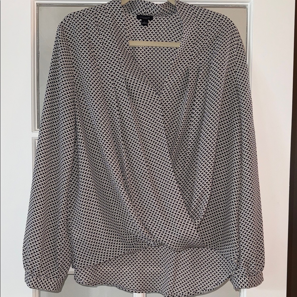 Ann Taylor Factory Black and White Patterned Blouse